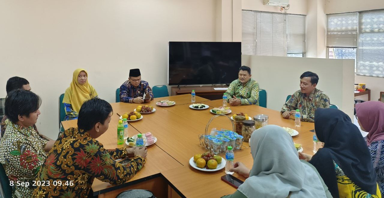 Benchmarking, SPI UIN Raden Mas Said Surakarta berkunjung ke UIN Sunan Gunung Djati Bandung dalam Rangka peningkatan fungsi dan peran SPI serta Pengawasan atas pengelolaan Unit Bisnis di Perguruan Tinggi BLU.